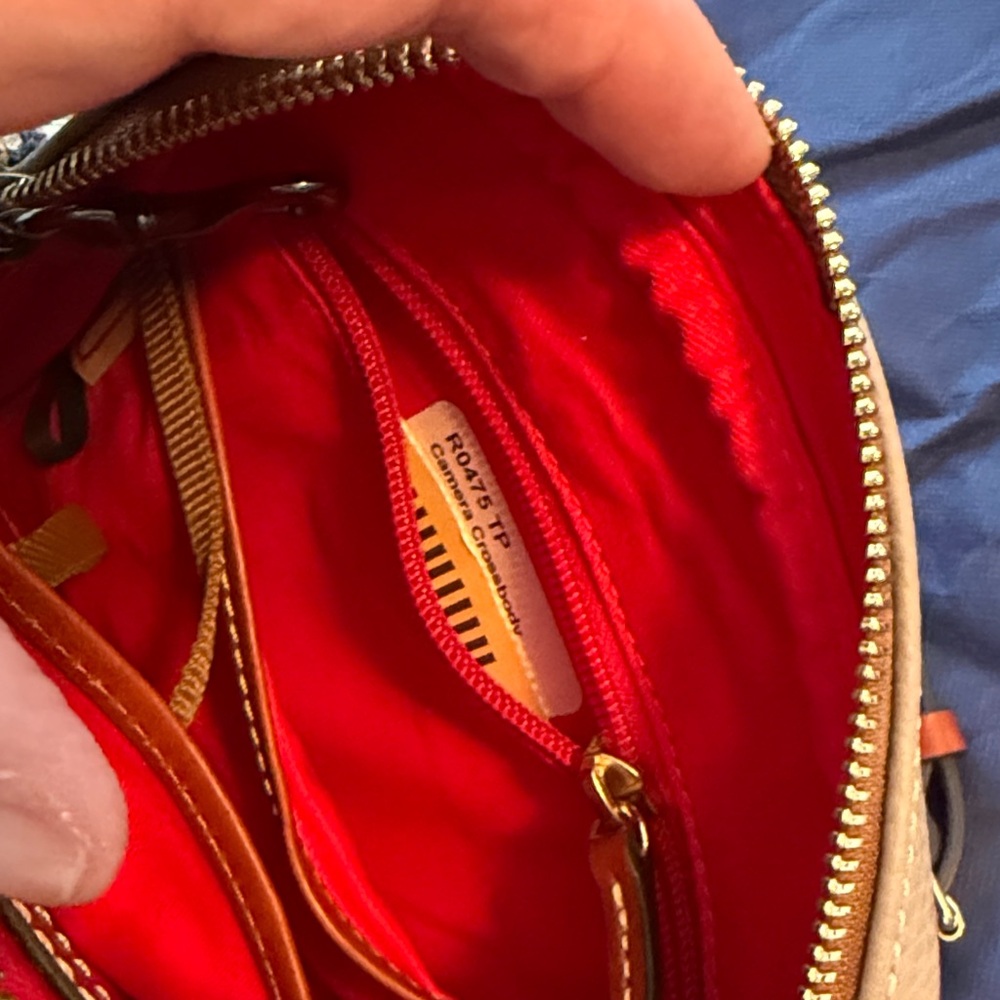 Dooney & Bourke Taupe Leather Crossbody Bag NWT - Picture 6 of 8